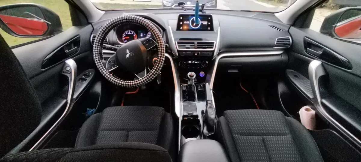 Mitsubishi Eclipse 2018 photo 3
