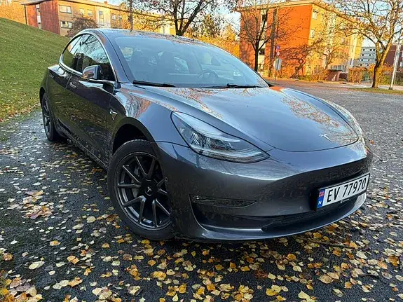 Tesla Model 3 2019 photo 2