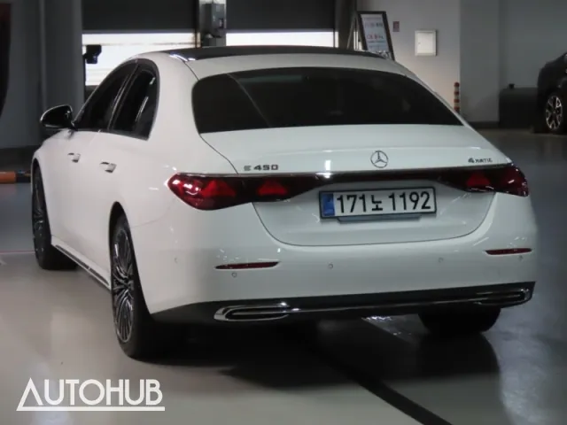 Mercedes-Benz E-Class 2025 photo 4