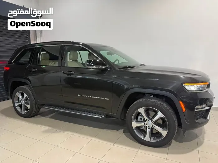 Jeep Grand Cherokee 2024 photo 3