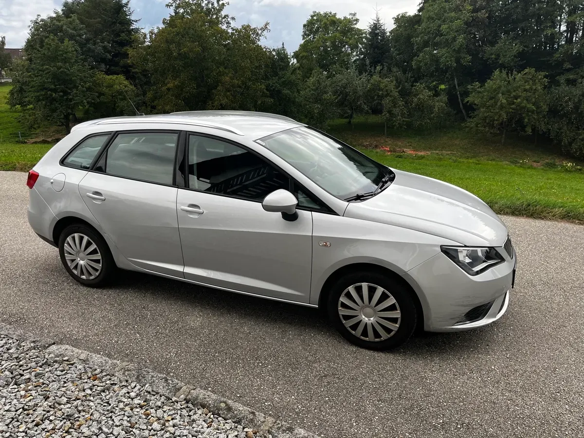 Seat Ibiza 2016 photo 3