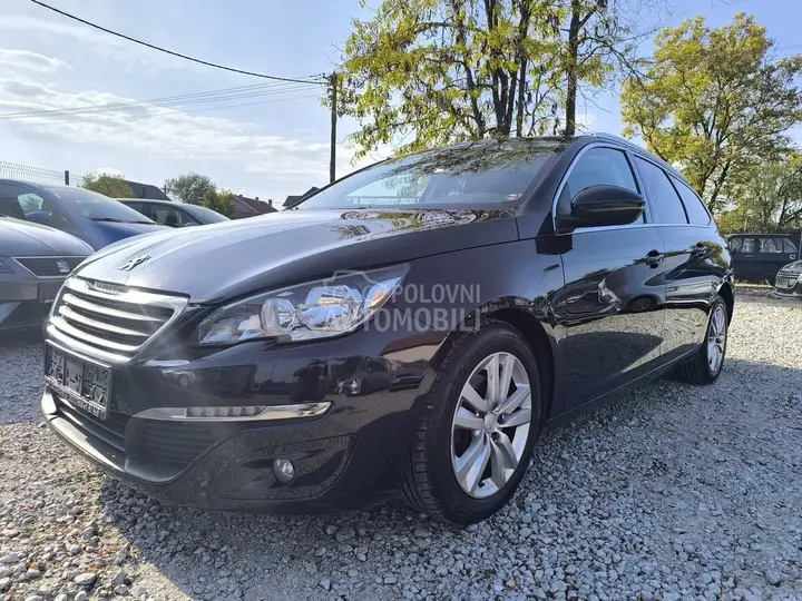 Peugeot 308 2015 photo 3