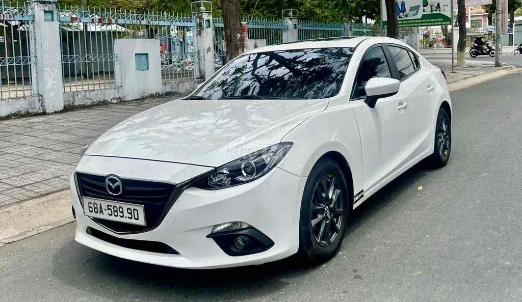Mazda 3 2016 photo 2