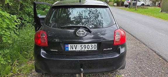Toyota Auris 2008 photo 3
