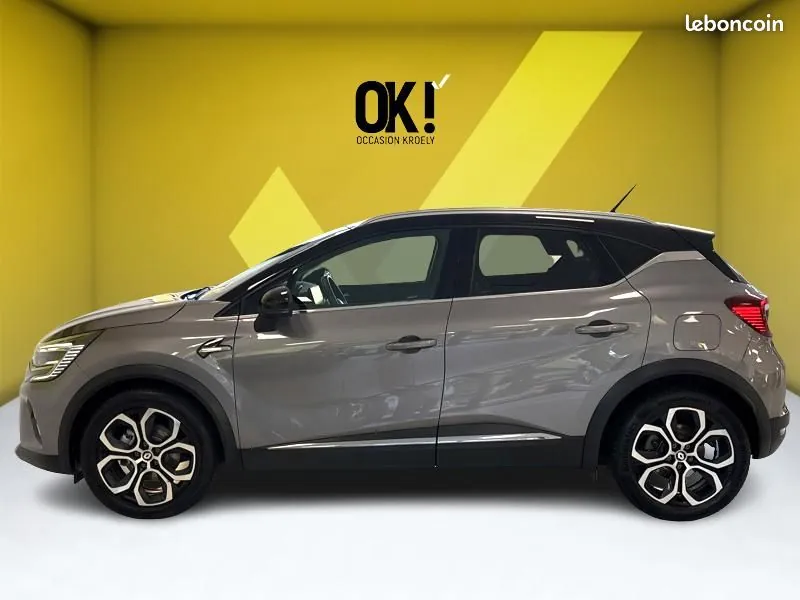 Renault Captur 2022 photo 2