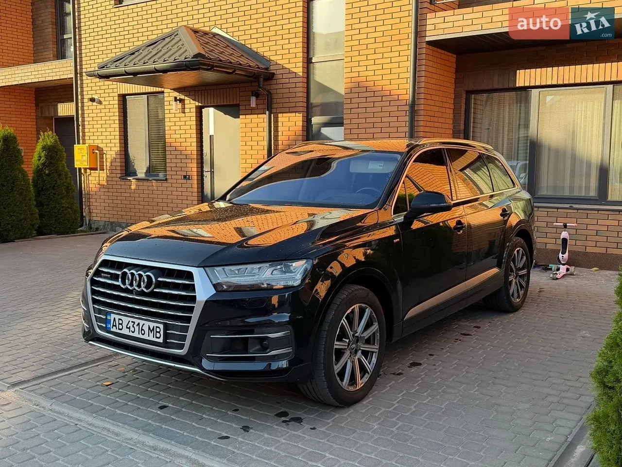 Audi Q7 2017 photo 3