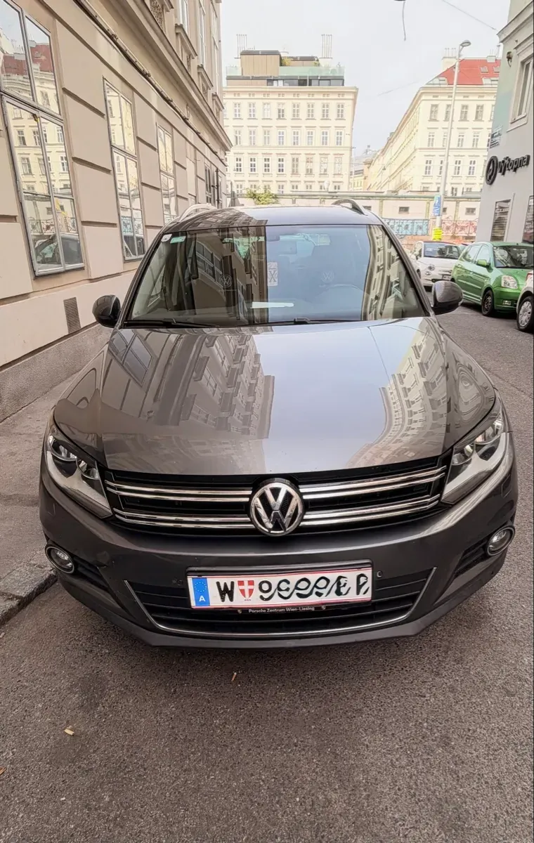 Volkswagen Tiguan 2011 photo 2
