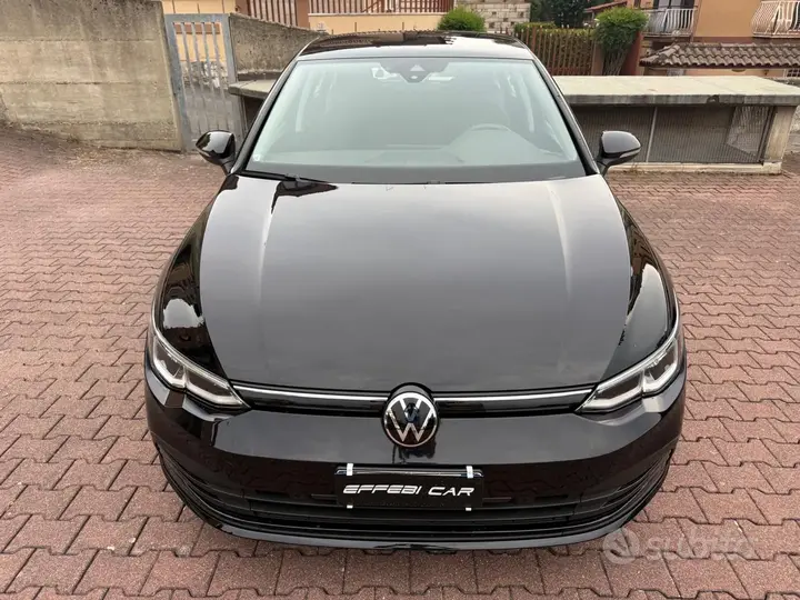 Volkswagen Golf Viii 2023 photo 2