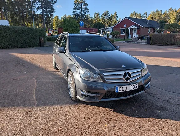 Mercedes-Benz C220
