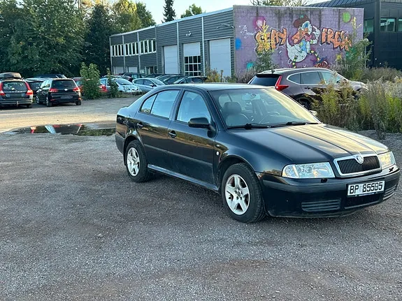 Skoda Octavia 2004 photo 4