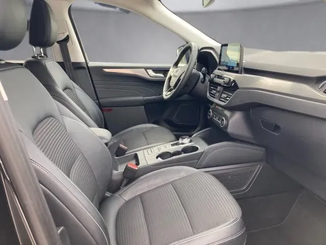 Ford Kuga 2021 photo 3