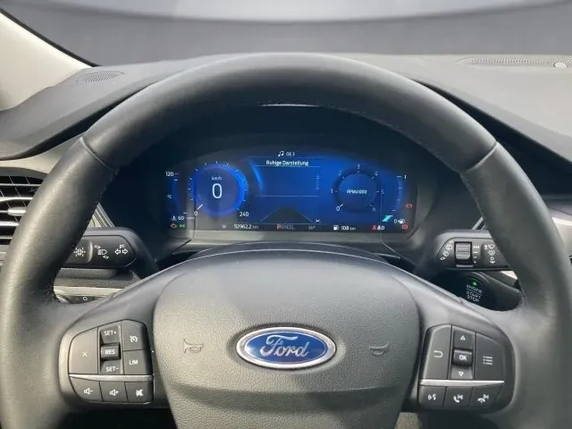 Ford Kuga 2021 photo 2
