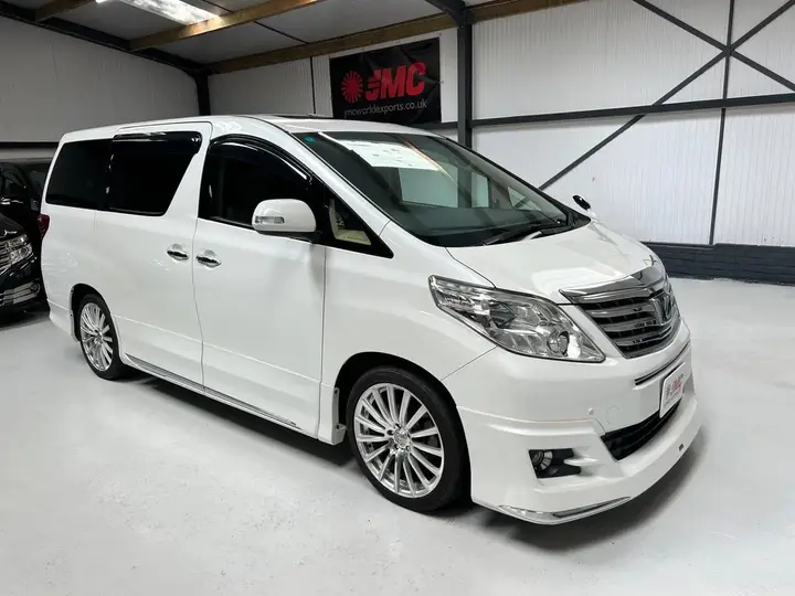 Toyota Alphard 2014 photo 2