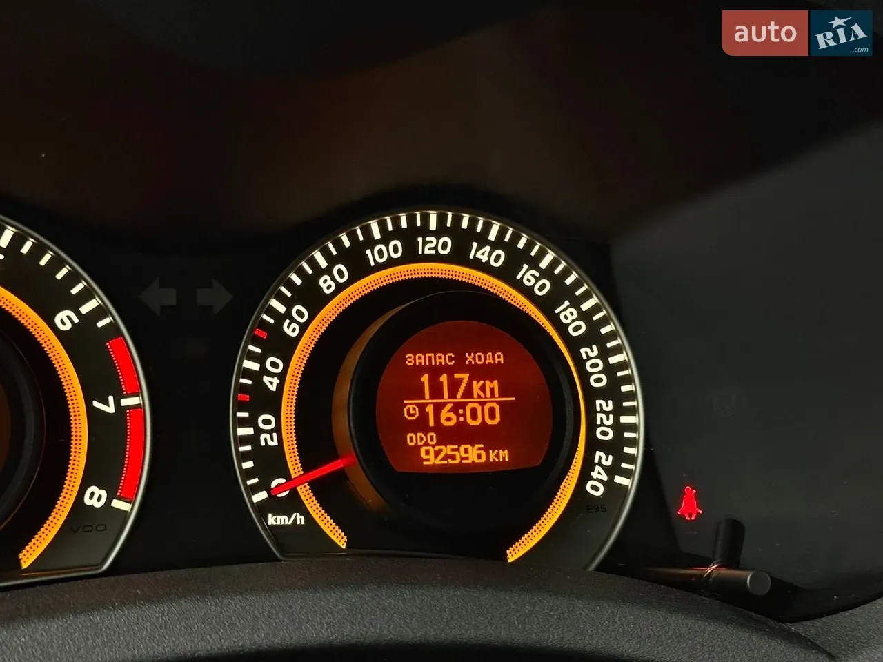 Toyota Auris 2012 photo 3