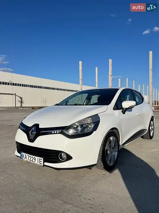 Renault Clio 2016 photo 2