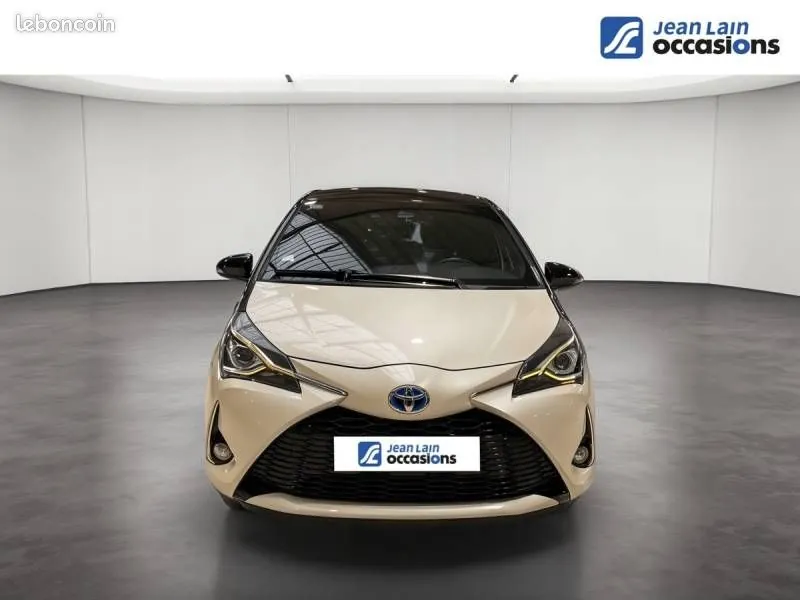 Toyota Yaris 2018 photo 2