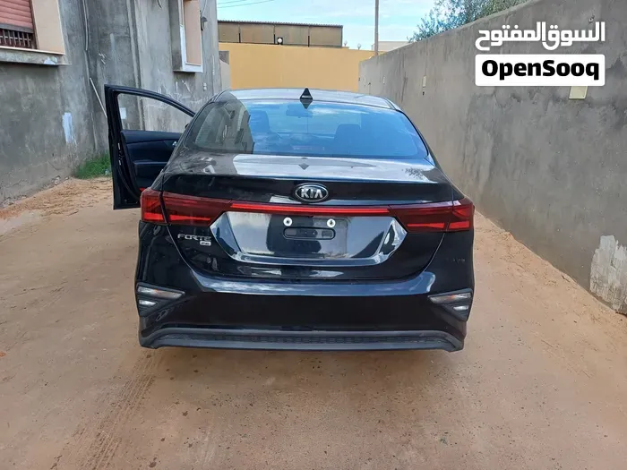 Kia Forte 2020 photo 2