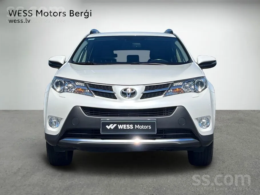 Toyota Rav 4 2015 photo 5