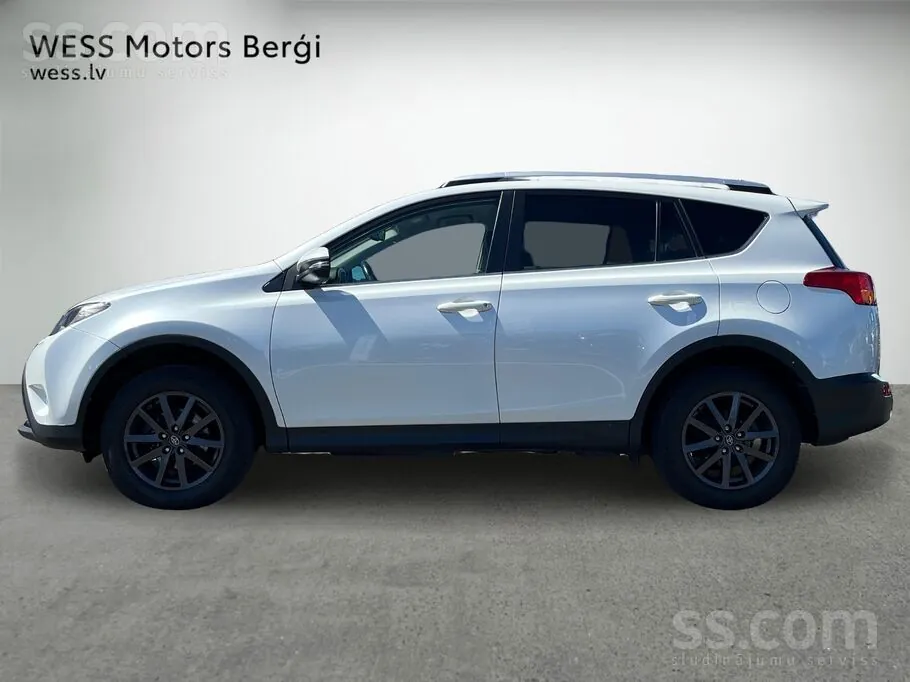 Toyota Rav 4 2015 photo 3