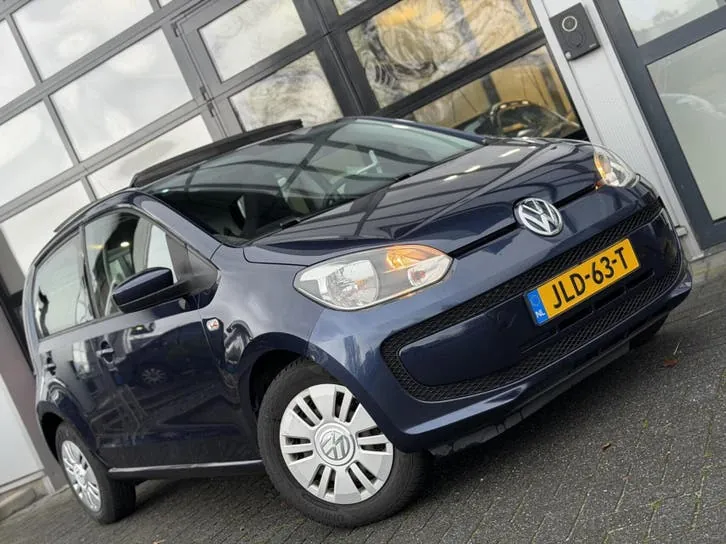 Volkswagen Up 2015 photo 2