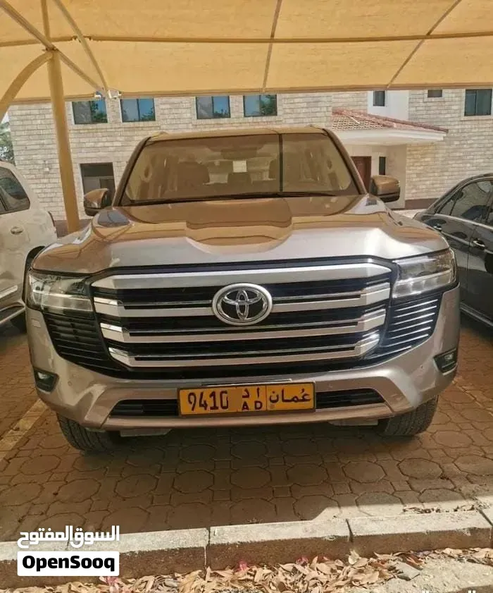 Toyota Land Cruiser 2023 photo 2