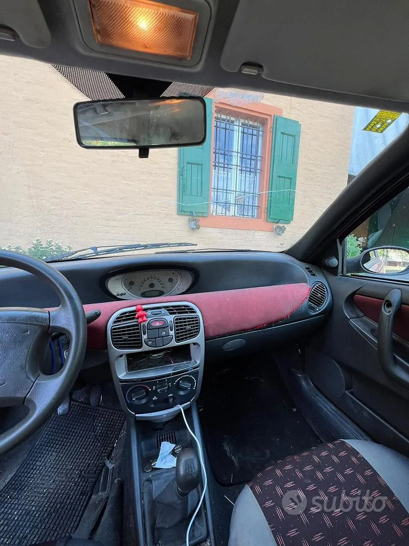 Lancia Y 2002 photo 2