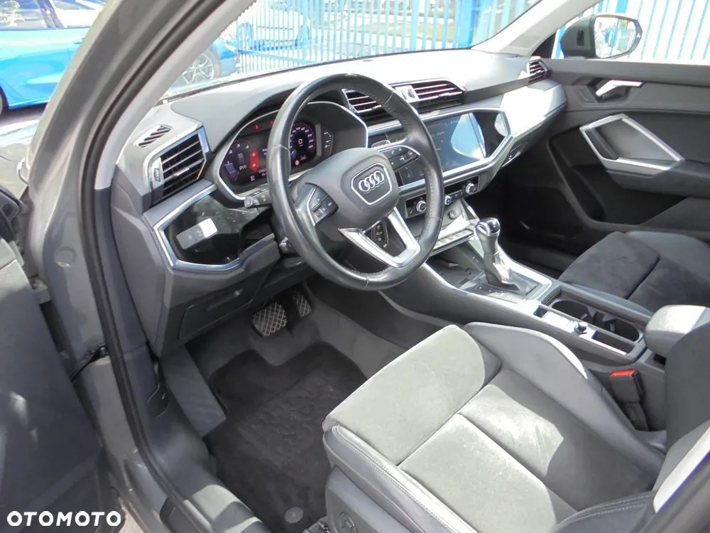 Audi Q3 2020 photo 5