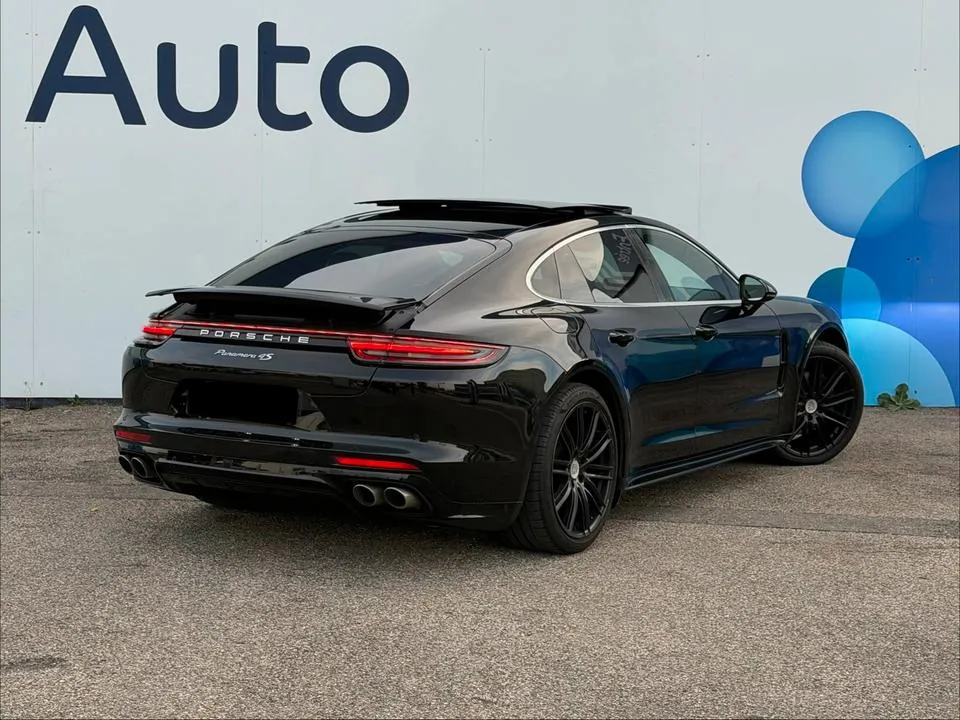 Porsche Panamera