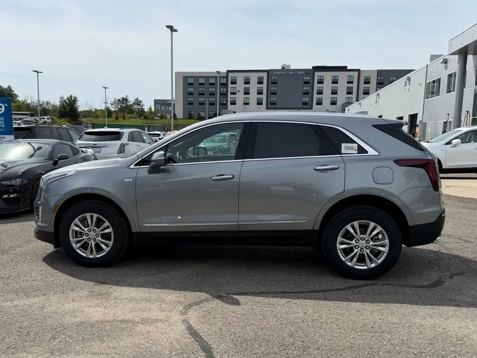 Cadillac Xt5 2026 photo 2