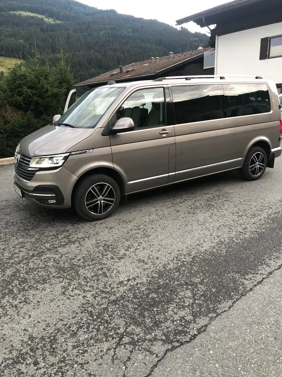 Volkswagen Caravelle 2020 photo 2