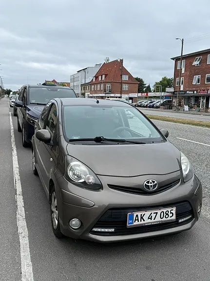 Toyota Aygo 2012 photo 2
