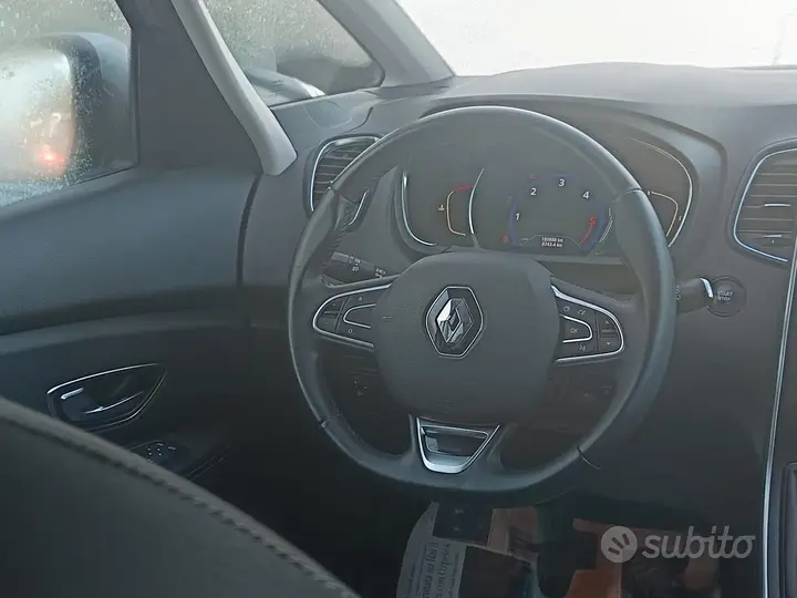 Renault Scenic 2018 photo 5