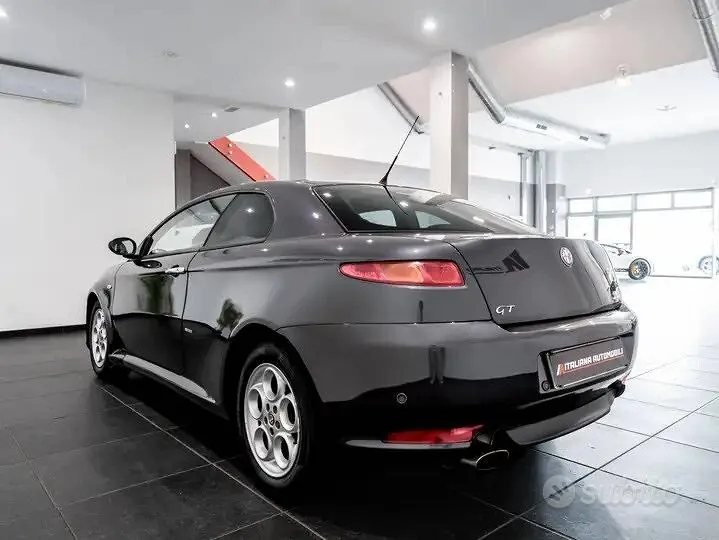 Alfa Romeo Gt 2009 photo 5