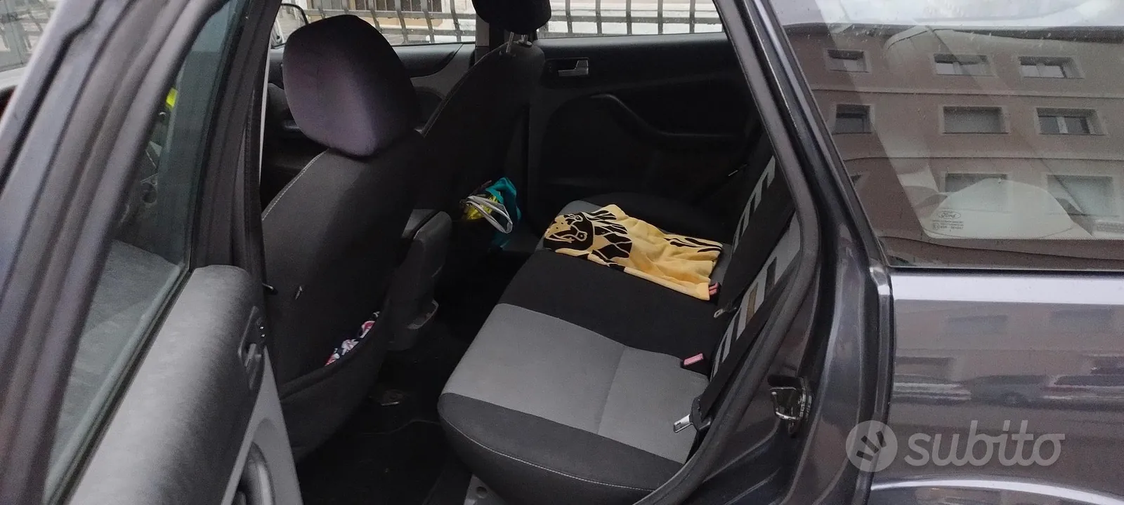 Ford Focus 2009 photo 4