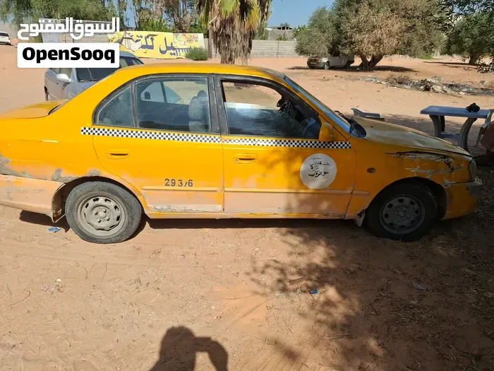 Hyundai Verna 2004 photo 3