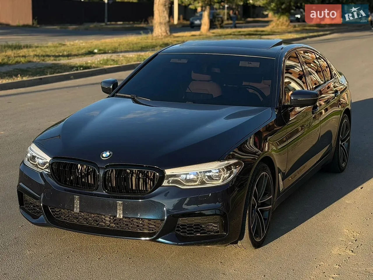 BMW 5 Series 2017 photo 2