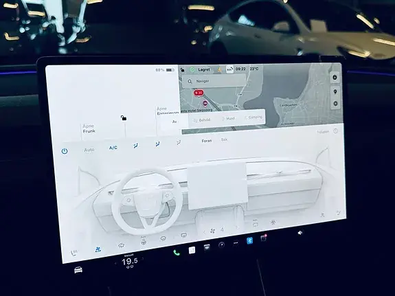 Tesla Model Y 2026 photo 4
