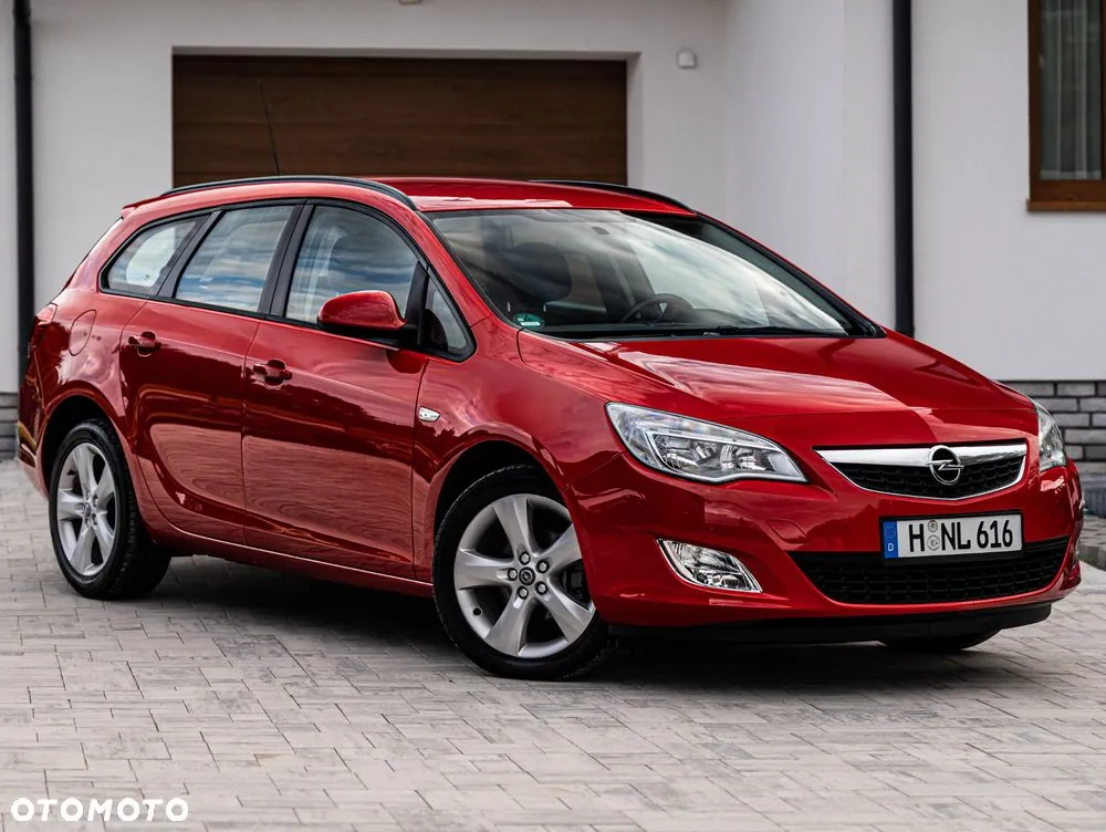 Opel Astra 2011 photo 5