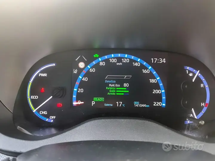 Toyota Yaris Cross 2024 photo 3