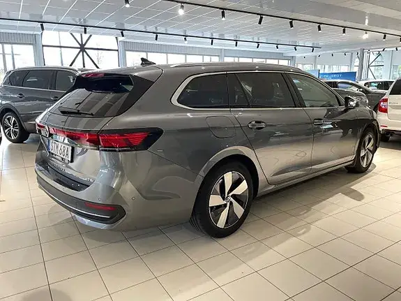 Volkswagen Passat 2025 photo 4