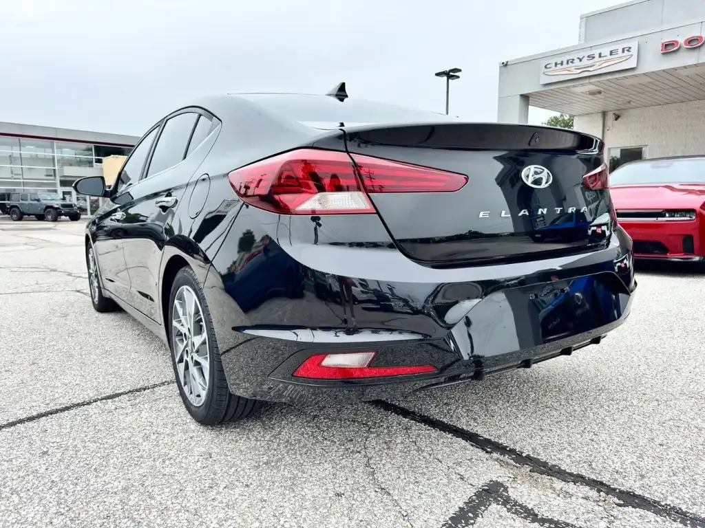 Hyundai Elantra 2019 photo 5