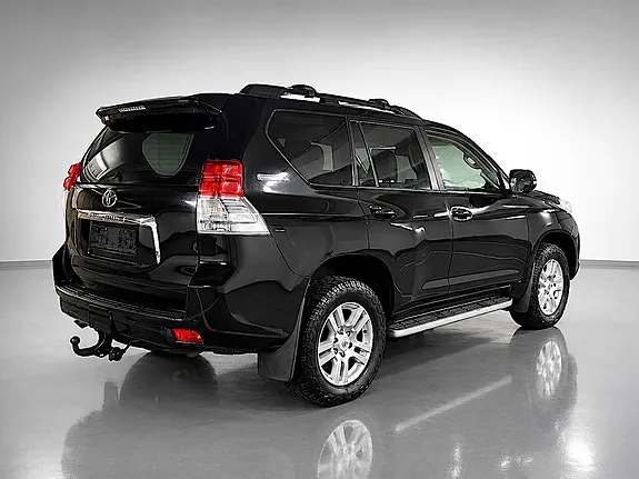 Toyota Land Cruiser 2013 photo 5