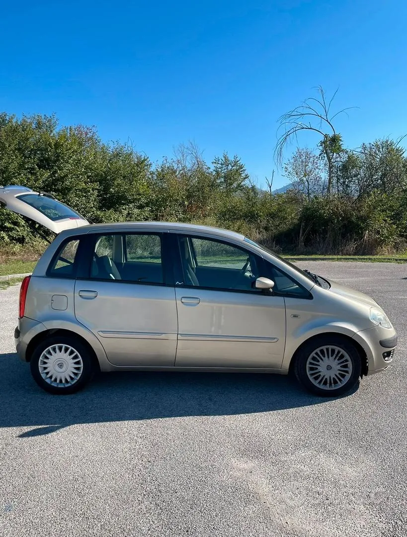 Lancia Musa 2007 photo 2