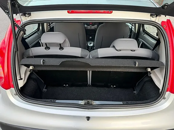 Peugeot 107 2008 photo 5