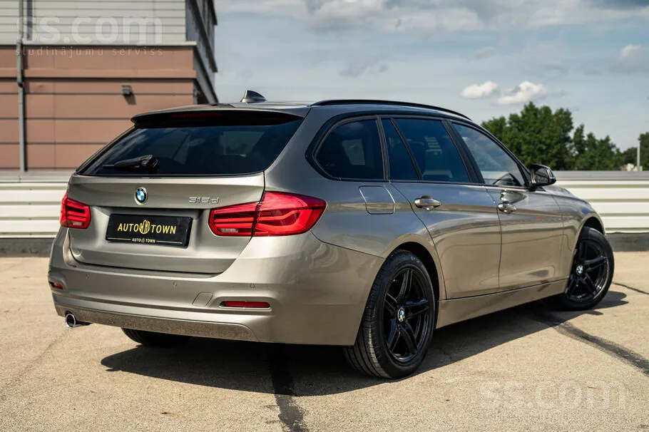 BMW 318D 2018 photo 5