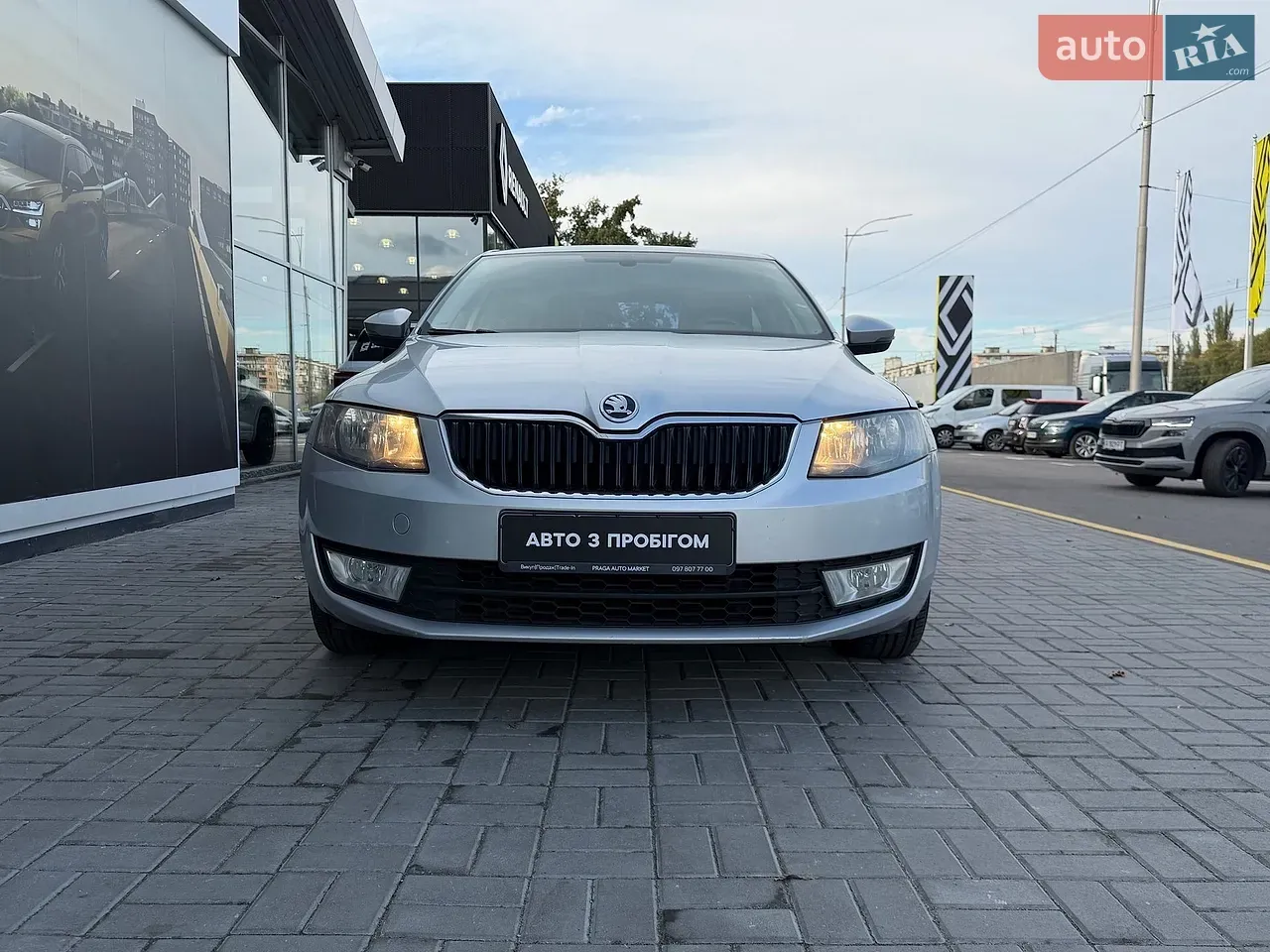 Skoda Octavia 2013 photo 2