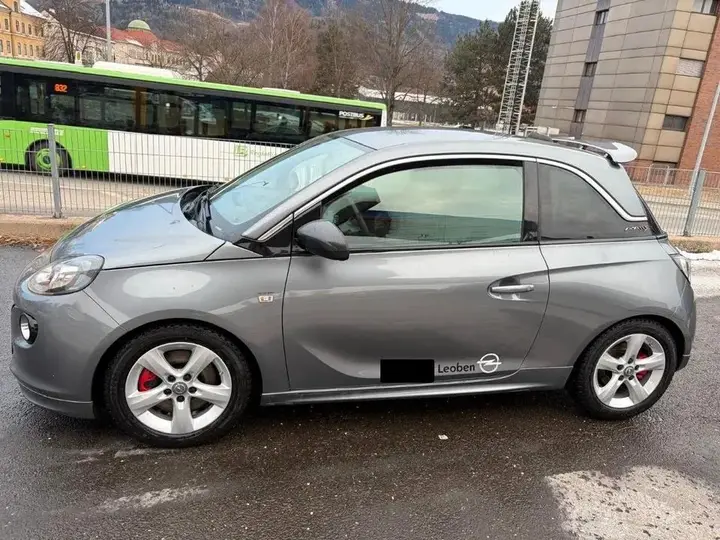 Opel Adam