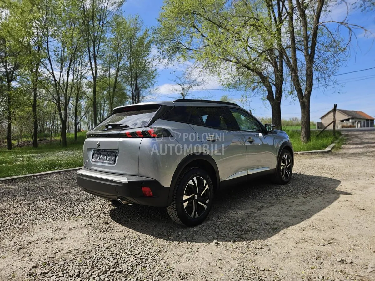 Peugeot 2008 2021 photo 4