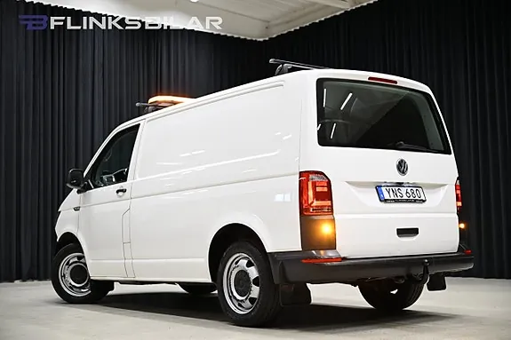 Volkswagen Transporter 2018 photo 4