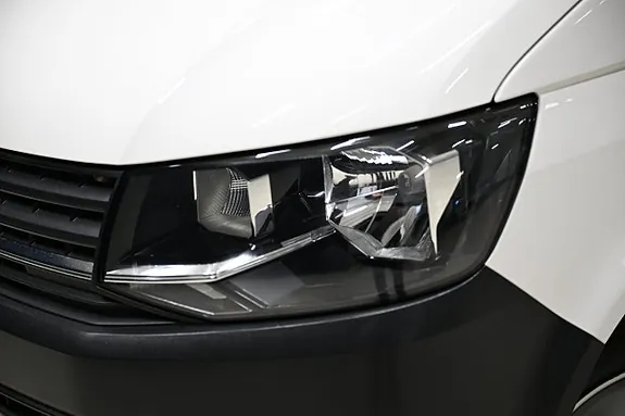 Volkswagen Transporter 2018 photo 3